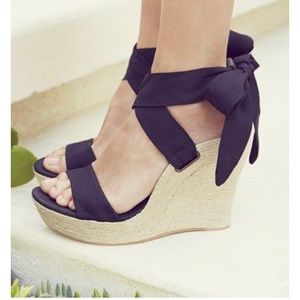 UGG • Wedges